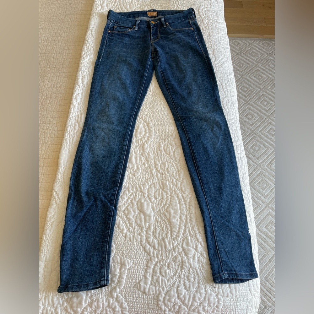 MOTHER THE LOOKER SMOOTH MOVES INDIGO WASH JEANS. SIZE 24